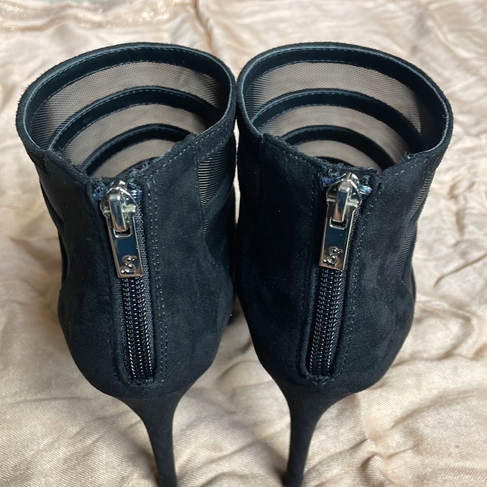 New PARKER & SKY heels - Picture 5 of 6